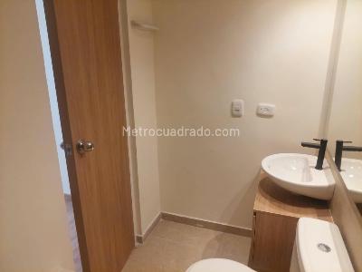 Apartaestudio en arriendo en La Candelaria, Bogotá, 31 m² · foto 7 de 15