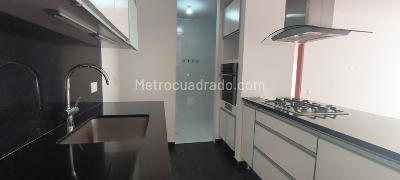 Apartamento de 2 alcobas en arriendo en Santa Barbara, Bogotá, 69 m² · foto 3 de 20