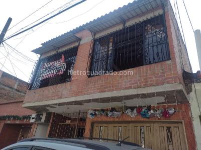 Casa de 5 alcobas en venta en Santa Monica Popular, Cali, 139 m² · foto 3 de 19