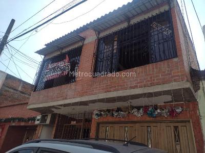 Casa de 5 alcobas en venta en Santa Monica Popular, Cali, 139 m² · foto 4 de 19