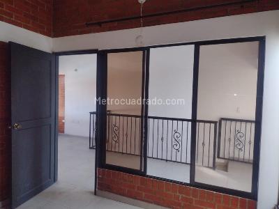 Casa de 5 alcobas en venta en Santa Monica Popular, Cali, 139 m² · foto 12 de 19