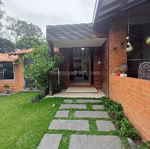 Casa de 4 alcobas en venta en Parcelacion Chorro De La Plata, Cali, 350 m² · foto 4 de 20