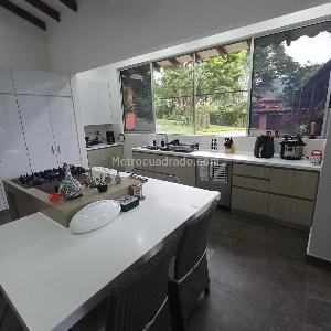 Casa de 4 alcobas en venta en Parcelacion Chorro De La Plata, Cali, 350 m² · foto 12 de 20