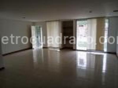 Casa de 5 alcobas en venta en Panamericano, Cali, 260 m² · foto 19 de 20