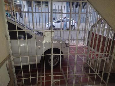 Casa de 5 alcobas en venta en Villa Colombia, Cali, 250 m² · foto 11 de 20