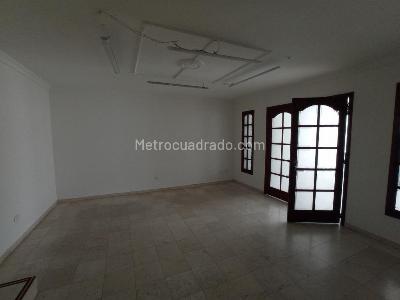 Casa de 3 alcobas en venta en Cristales, Cali, 361 m² · foto 6 de 20