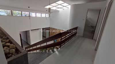 Casa de 3 alcobas en venta en Tequendama, Cali, 383 m² · foto 9 de 20