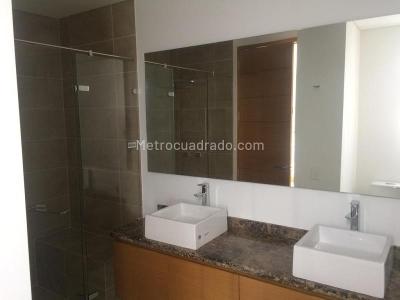 Apartamento de 3 alcobas en venta en Santa Teresita, Cali, 230 m² · foto 11 de 16