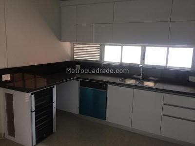 Apartamento de 3 alcobas en venta en Santa Teresita, Cali, 230 m² · foto 7 de 16