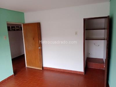 Apartamento de 2 alcobas en arriendo en Popular, Cali, 45 m² · foto 4 de 8
