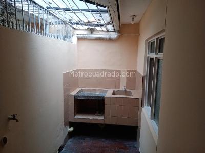 Apartamento de 2 alcobas en arriendo en Popular, Cali, 45 m² · foto 7 de 8