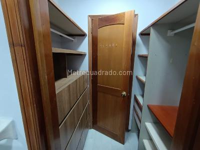 Apartamento de 1 alcoba en venta en Granada, Cali, 66 m² · foto 5 de 12