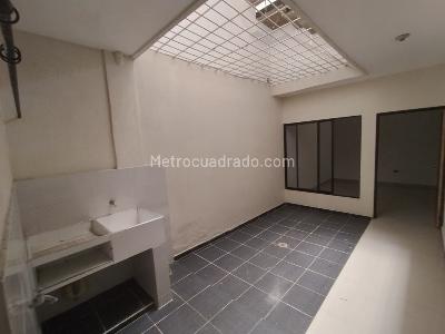 Casa de 5 alcobas en venta en Santa Monica Popular, Cali, 288 m² · foto 8 de 20