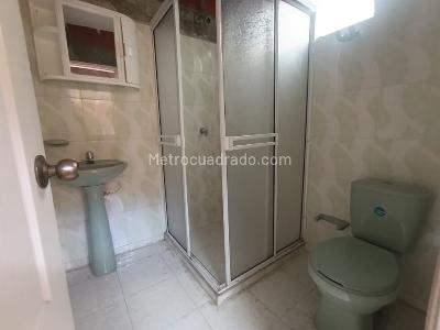 Apartamento de 3 alcobas en venta en Asturias, Cali, 80 m² · foto 8 de 13