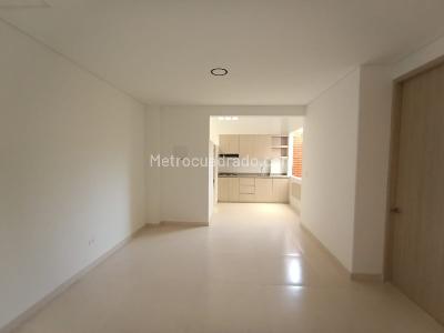Apartamento de 2 alcobas en arriendo en Popular, Cali, 70 m² · foto 2 de 14