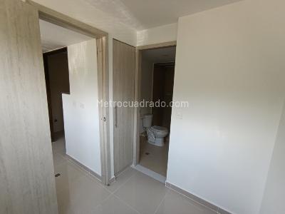 Apartamento de 3 alcobas en venta en Multicentro, Cali, 87 m² · foto 13 de 20