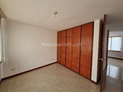 Apartamento en venta en Ciudad Jardin, Cali · foto 7 de 12