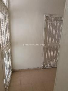 Apartamento de 3 alcobas en venta en Colseguros, Cali, 95 m² · foto 3 de 19