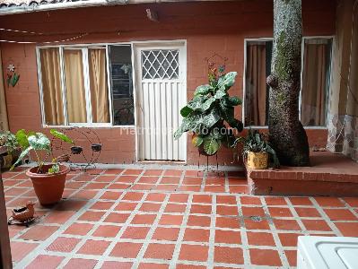 Casa de 5 alcobas en venta en Villa Colombia, Cali, 180 m² · foto 12 de 15
