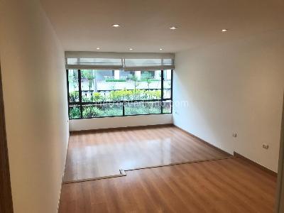 Apartamento en venta en Los Rosales, Bogotá · foto 5 de 17