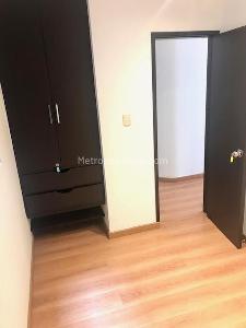 Apartamento en venta en Los Rosales, Bogotá · foto 8 de 17