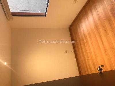 Apartamento en venta en Los Rosales, Bogotá · foto 9 de 17