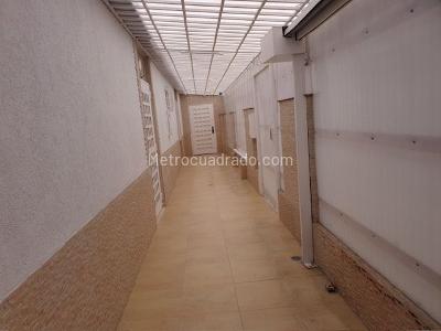 Casa de 5 alcobas en venta en Cedritos, Bogotá, 240 m² · foto 18 de 20