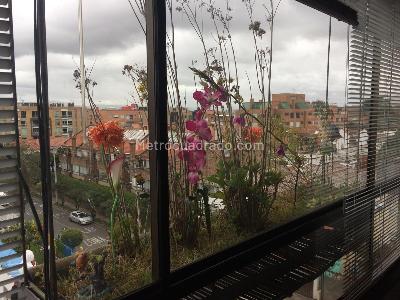 Apartamento de 3 alcobas en venta en El Contador, Bogotá, 206 m² · foto 3 de 13