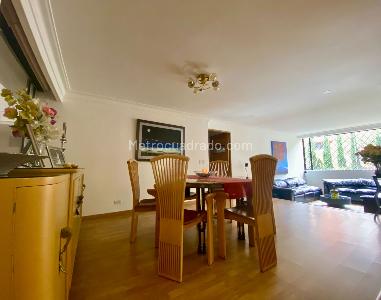 Apartamento de 2 alcobas en venta en La Carolina, Bogotá, 118 m² · foto 5 de 20