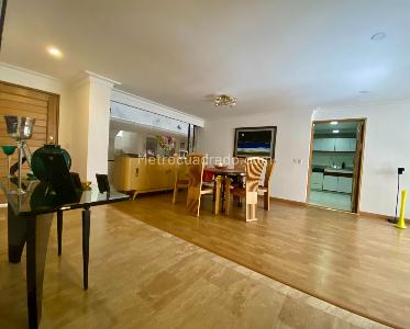 Apartamento de 2 alcobas en venta en La Carolina, Bogotá, 118 m² · foto 9 de 20