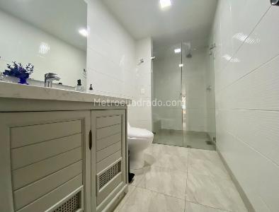 Apartamento de 2 alcobas en venta en La Carolina, Bogotá, 118 m² · foto 13 de 20