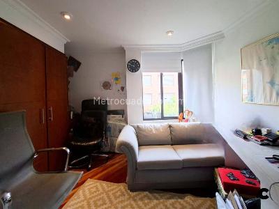 Apartamento en venta en Santa Barbara Occidental, Bogotá · foto 9 de 20