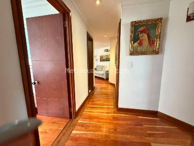 Apartamento en venta en Santa Barbara Occidental, Bogotá · foto 7 de 20