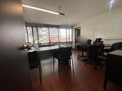 Casa de 5 alcobas en venta en Polo Club, Bogotá, 255 m² · foto 17 de 20