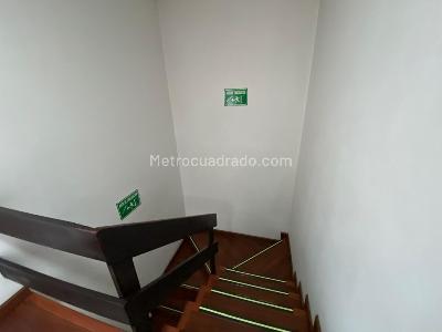 Casa de 5 alcobas en venta en Polo Club, Bogotá, 255 m² · foto 9 de 20
