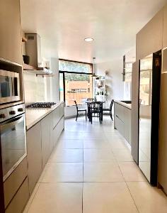 Apartamento de 4 alcobas en venta en Santa Barbara Oriental, Bogotá, 252 m² · foto 18 de 20