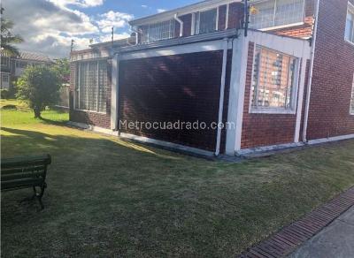 Casa de 4 alcobas en venta en Niza Cordoba, Bogotá, 300 m² · foto 12 de 20