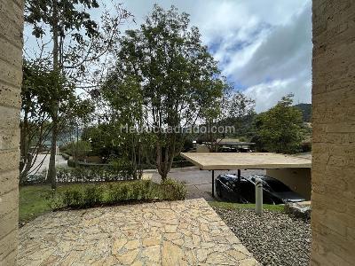 Casa de 3 alcobas en venta en Conjunto Residencial Arboretto, La Calera, 257 m² · foto 13 de 14