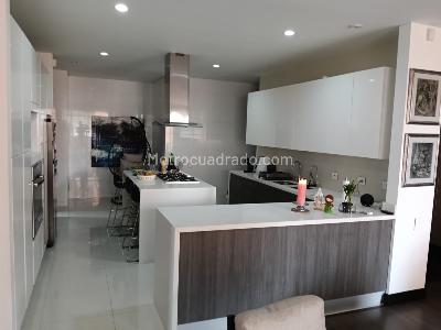 Apartamento en venta en Reserva De La Sierra, Bogotá · foto 7 de 18