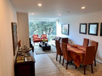 Apartamento de 2 alcobas en venta en Santa Barbara Central Usaquen, Bogotá, 100 m² · foto 2 de 15