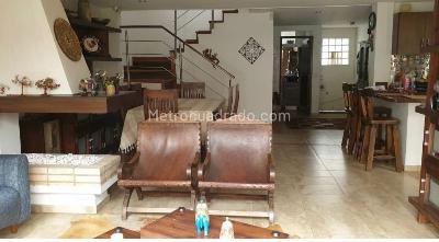 Casa de 4 alcobas en venta en Los Andes Noroccidente, Bogotá, 190 m² · foto 2 de 20