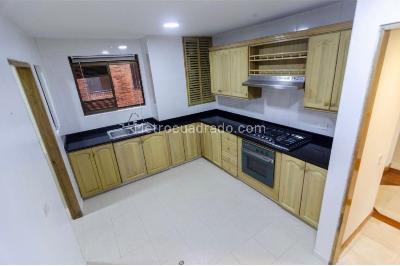Apartamento de 3 alcobas en venta en Cerros De Sotileza, Bogotá, 147 m² · foto 16 de 20