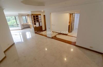 Apartamento de 3 alcobas en venta en Cerros De Sotileza, Bogotá, 147 m² · foto 5 de 20
