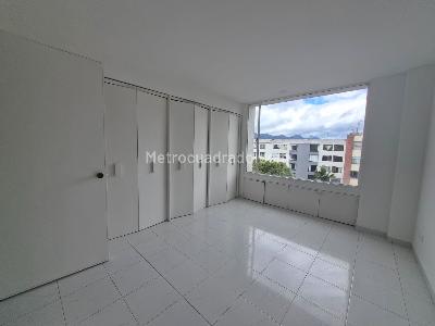 Apartamento de 3 alcobas en venta en Alhambra, Bogotá, 96 m² · foto 13 de 18