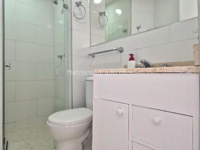 Apartamento de 3 alcobas en venta en Alhambra, Bogotá, 96 m² · foto 5 de 18