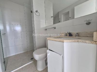 Apartamento de 3 alcobas en venta en Alhambra, Bogotá, 96 m² · foto 12 de 18