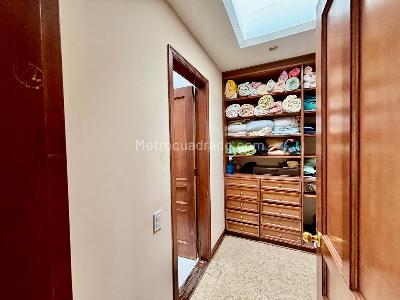 Apartamento en venta en Santa Barbara Occidental, Bogotá · foto 11 de 20