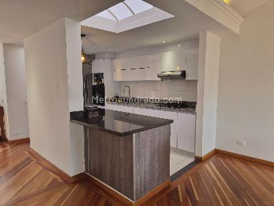 Apartamento de 3 alcobas en venta en Santa Barbara Central, Bogotá, 129 m² · foto 5 de 20