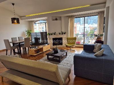 Apartamento de 3 alcobas en venta en Santa Barbara Central, Bogotá, 129 m² · foto 2 de 20
