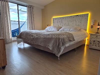 Apartamento de 3 alcobas en venta en Santa Barbara Central, Bogotá, 129 m² · foto 9 de 20